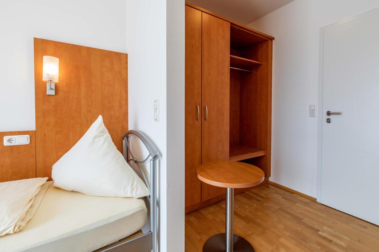 Gasthaus Hotel Ostermeier Attenkirchen Buitenkant foto