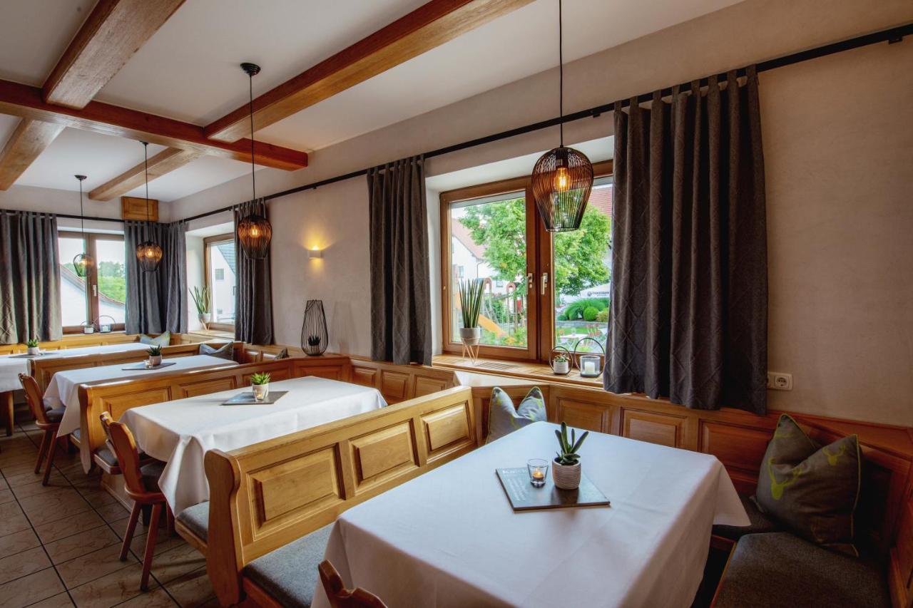 Gasthaus Hotel Ostermeier Attenkirchen Buitenkant foto