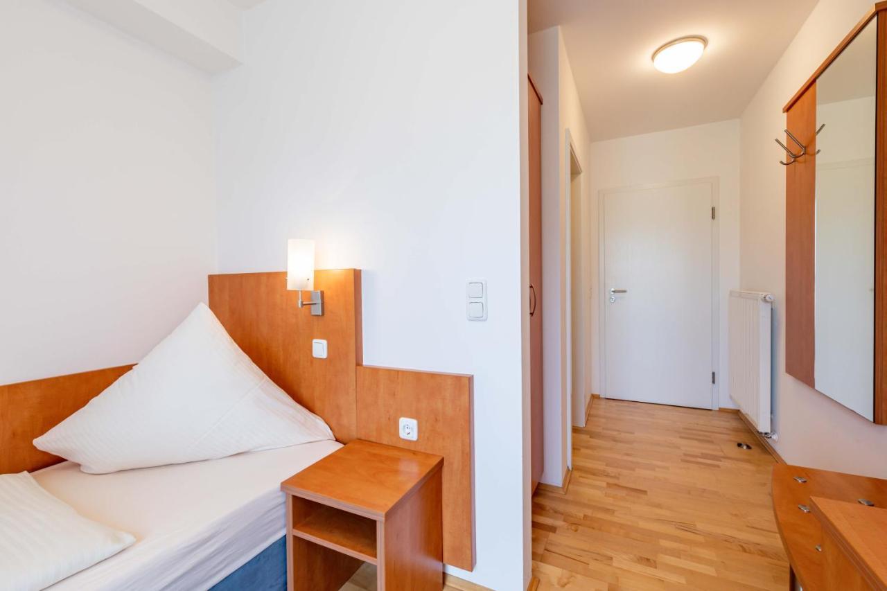 Gasthaus Hotel Ostermeier Attenkirchen Buitenkant foto